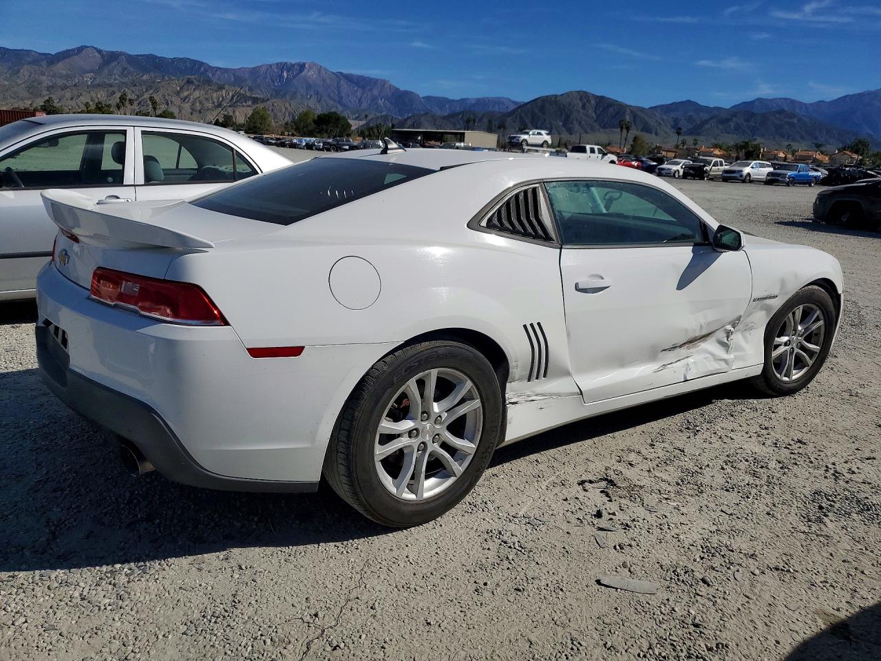 2015 CHEVROLET CAMARO photo 3