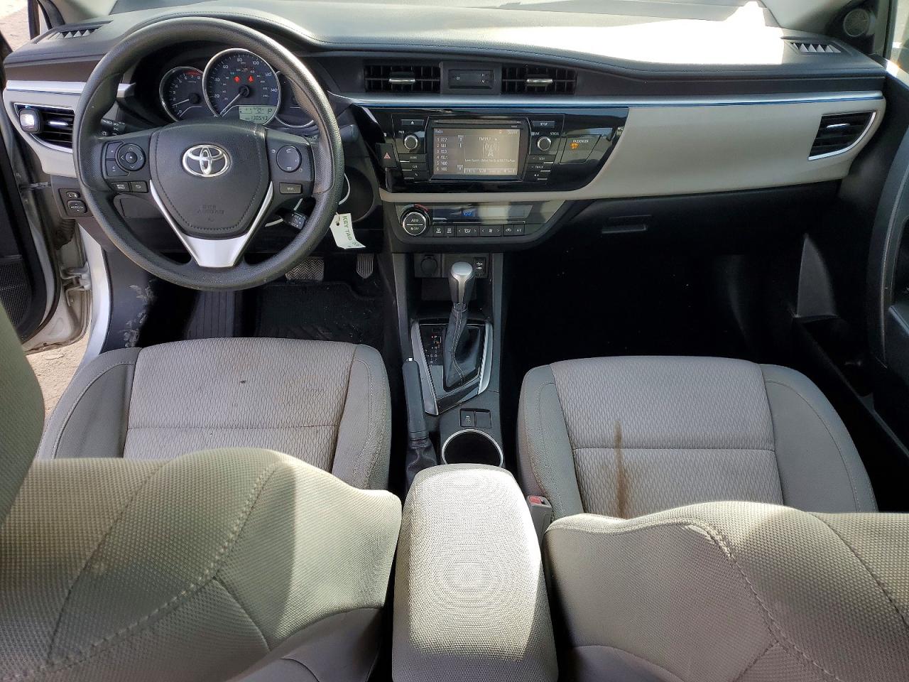 2015 TOYOTA COROLLA LE photo 22