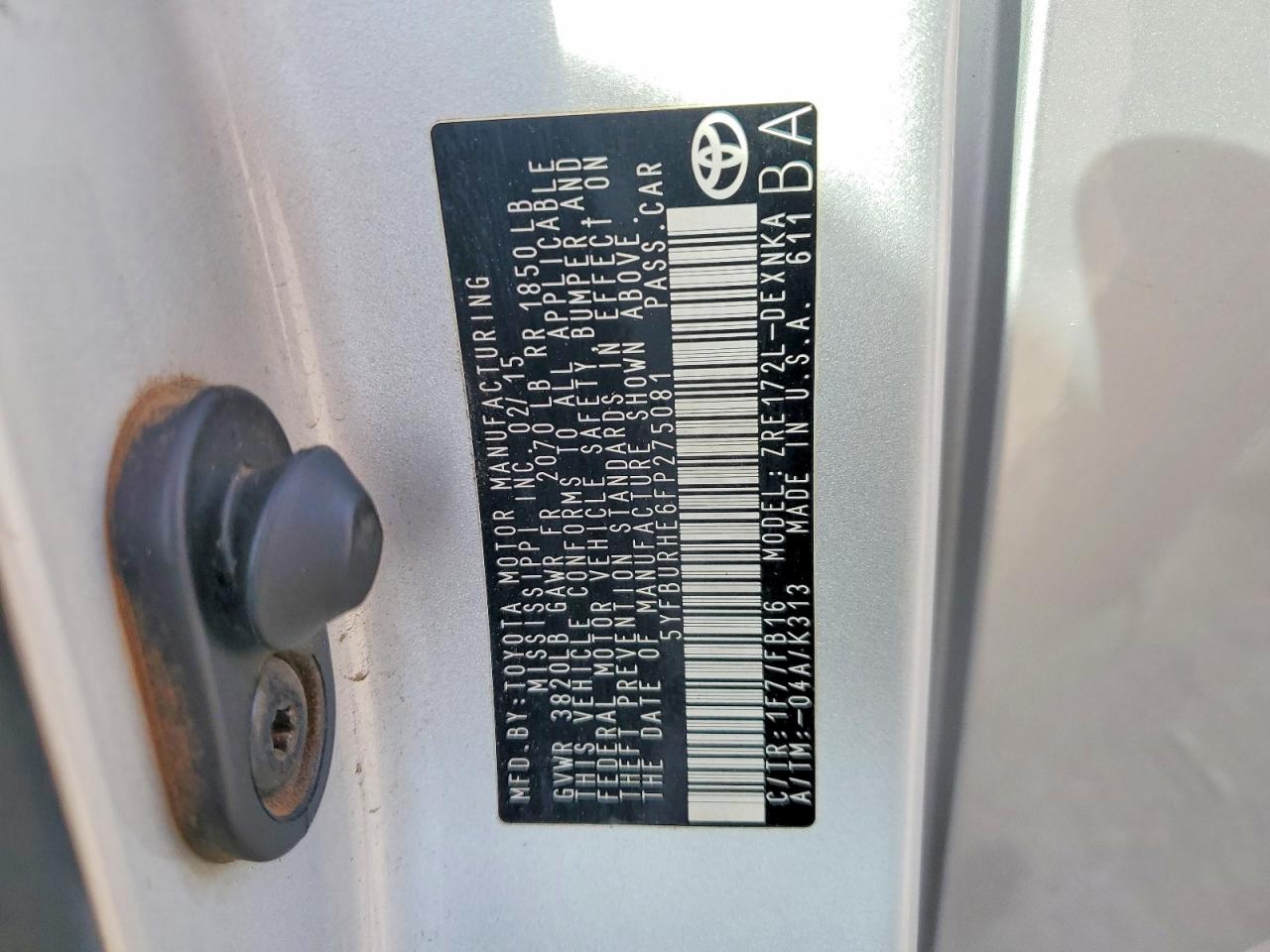 2015 TOYOTA COROLLA LE photo 34