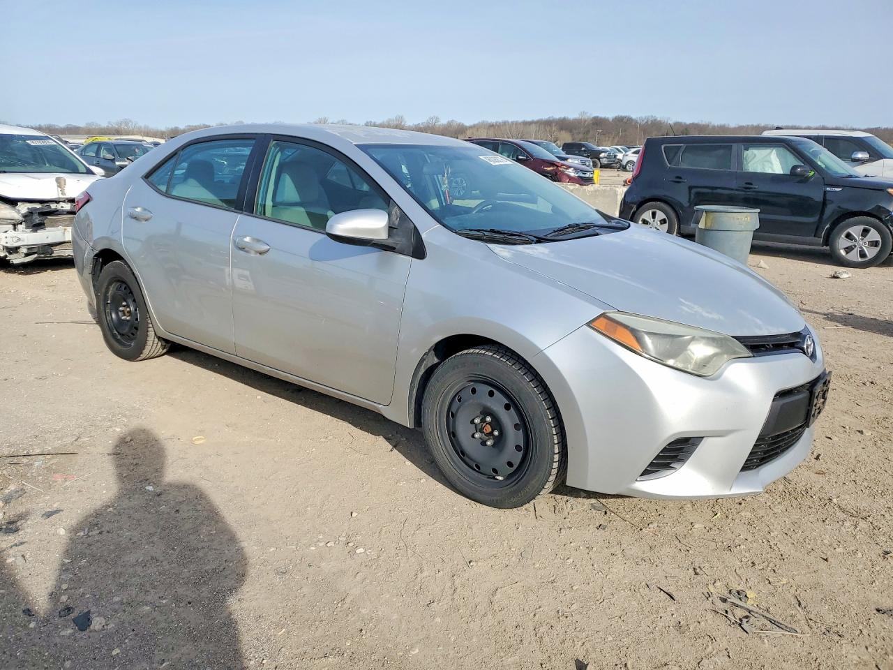 2015 TOYOTA COROLLA LE photo 10