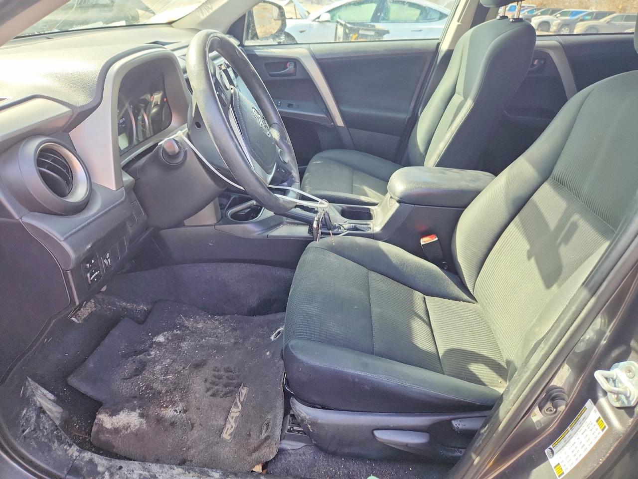 2016 TOYOTA RAV4 LE photo 13