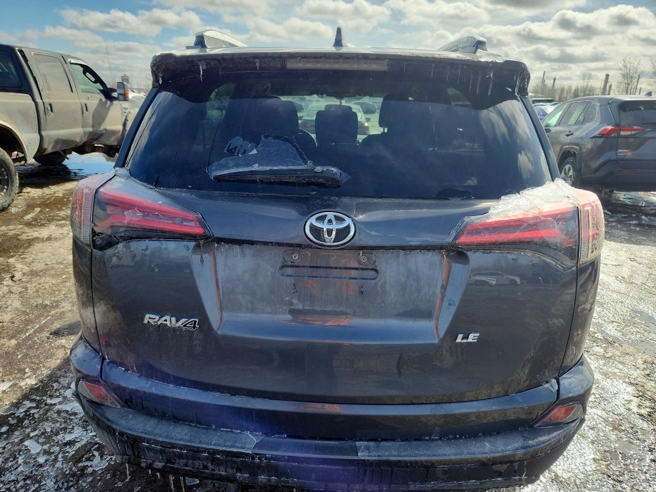 2016 TOYOTA RAV4 LE photo 11