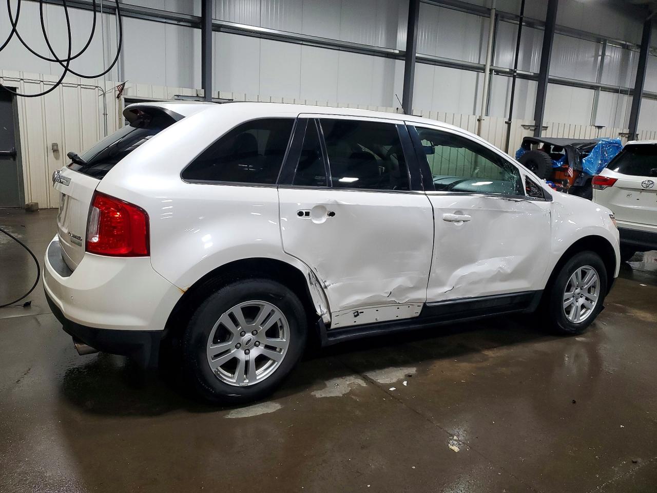 2013 FORD EDGE LIMITED photo 3