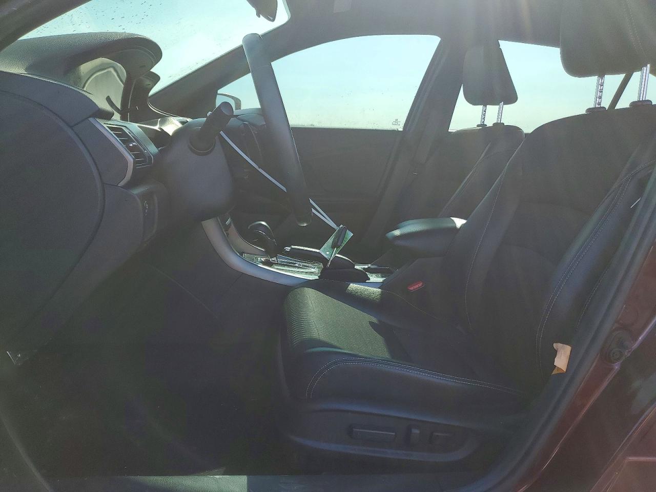 2016 HONDA ACCORD SPORT photo 13