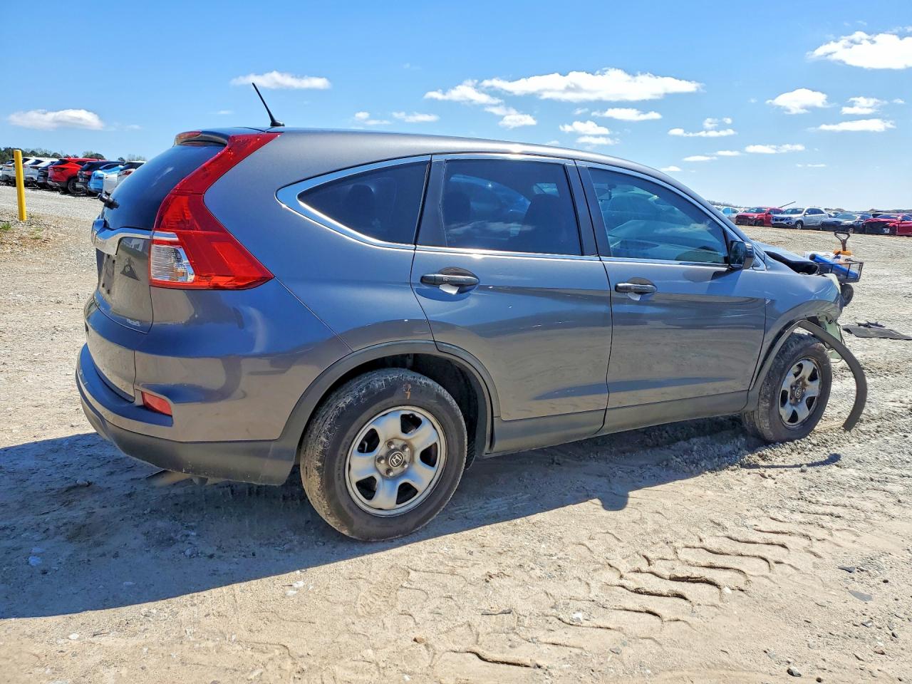 2015 HONDA CR-V LX photo 3
