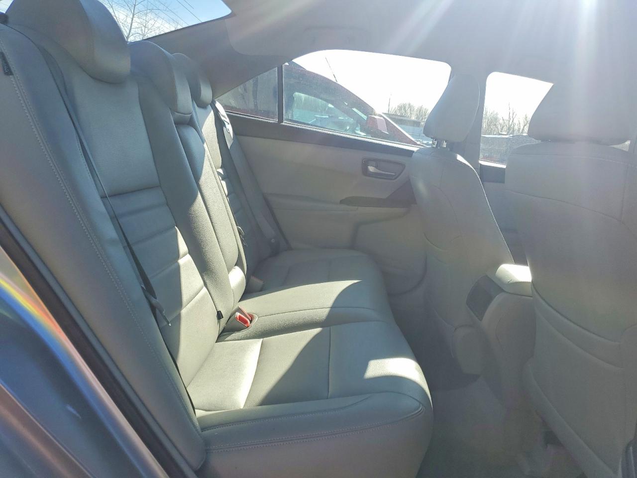 2017 TOYOTA CAMRY LE photo 19