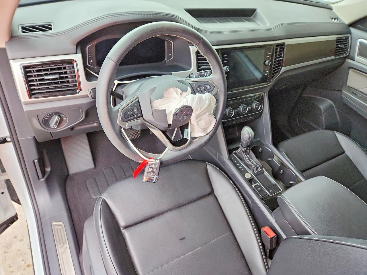 2023 VOLKSWAGEN ATLAS SE photo 8