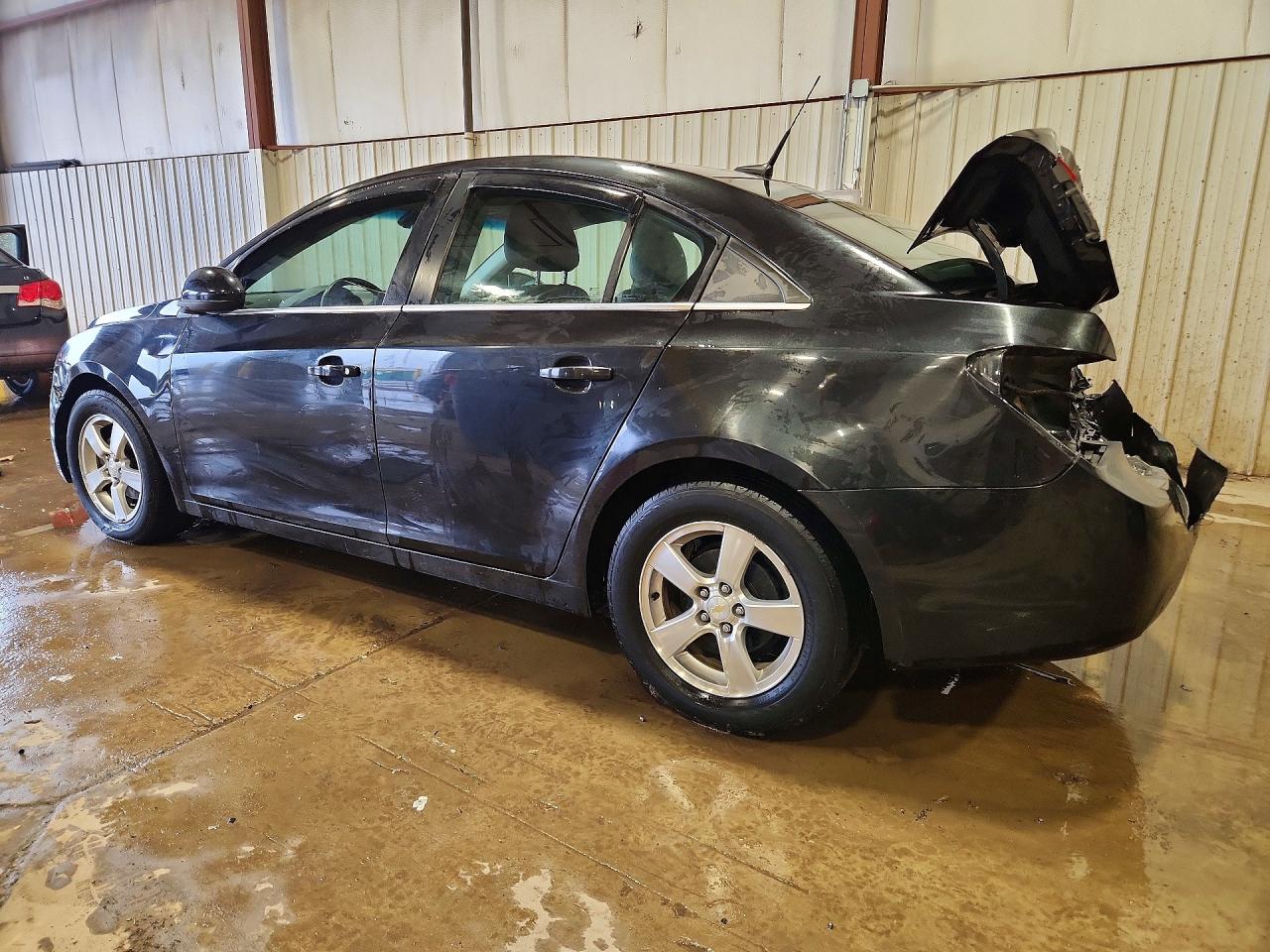 2011 CHEVROLET CRUZE LT photo 2