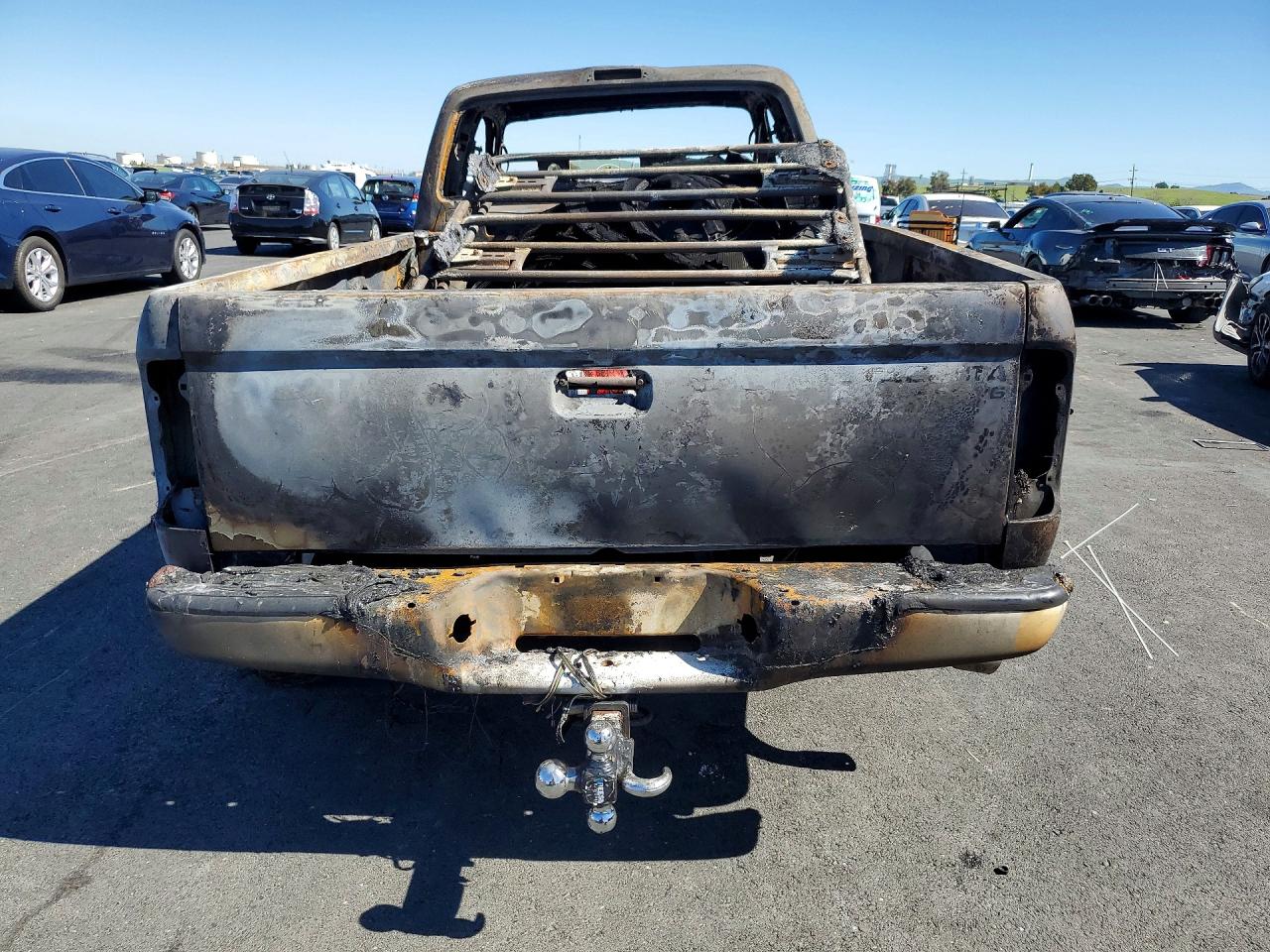 2002 TOYOTA TACOMA V6 photo 16