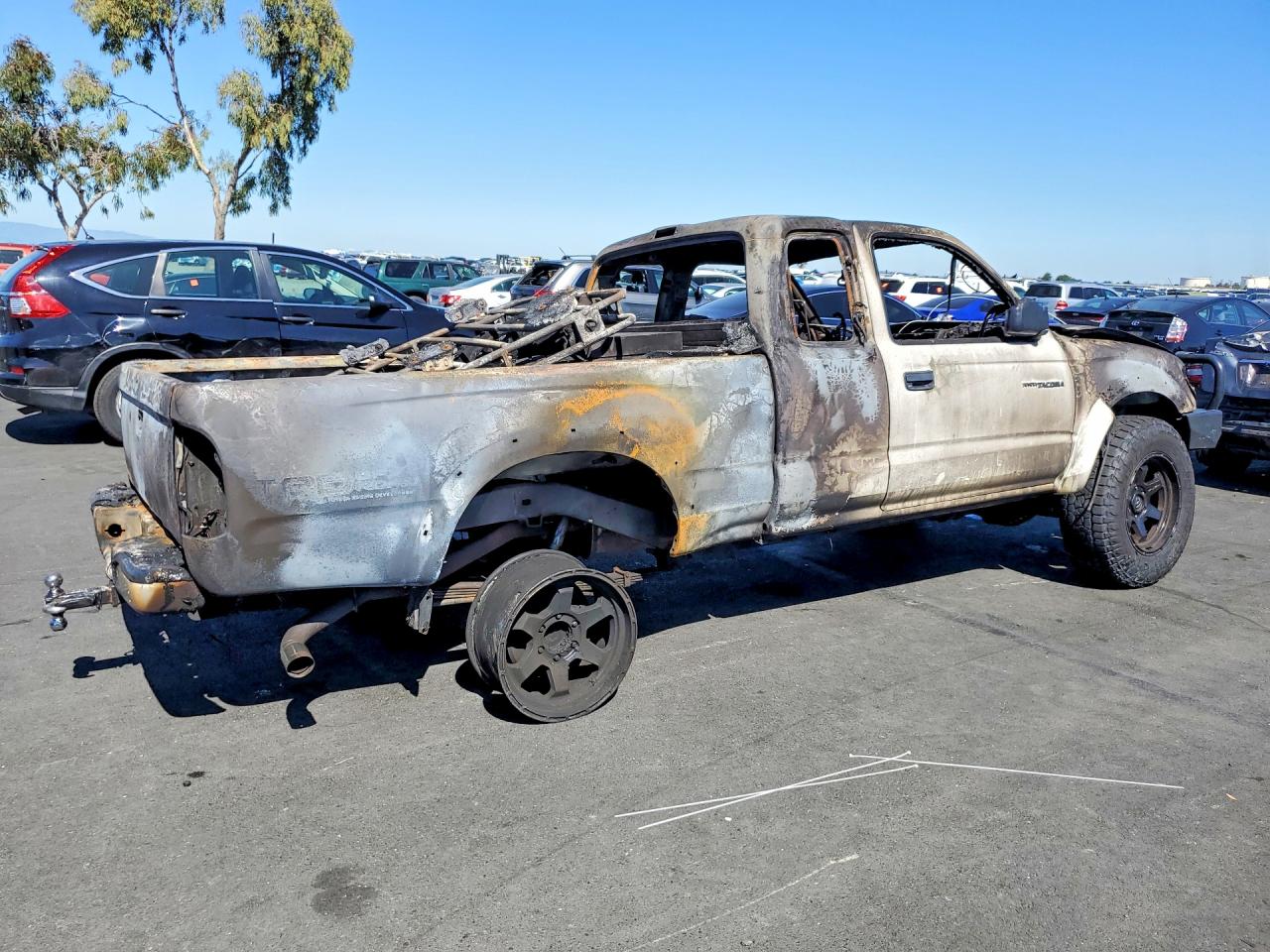 2002 TOYOTA TACOMA V6 photo 7