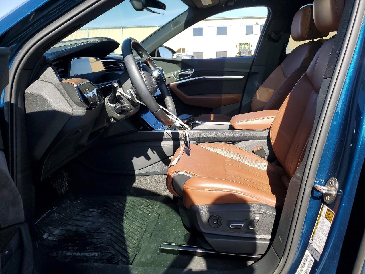 2019 AUDI E-TRON PRESTIGE photo 13