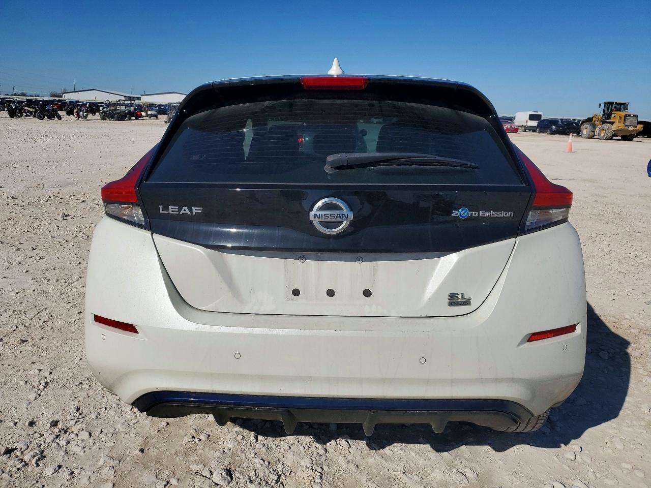2020 NISSAN LEAF SL PLUS photo 11