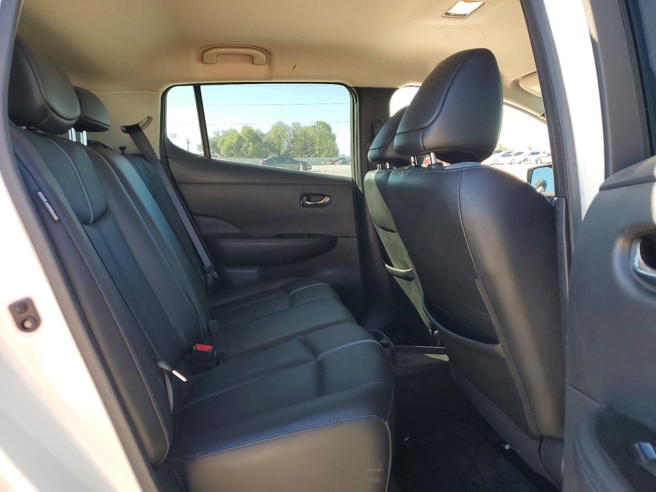 2020 NISSAN LEAF SL PLUS photo 19