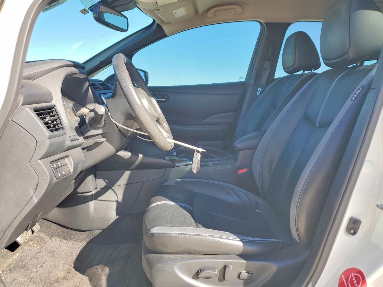2020 NISSAN LEAF SL PLUS photo 13