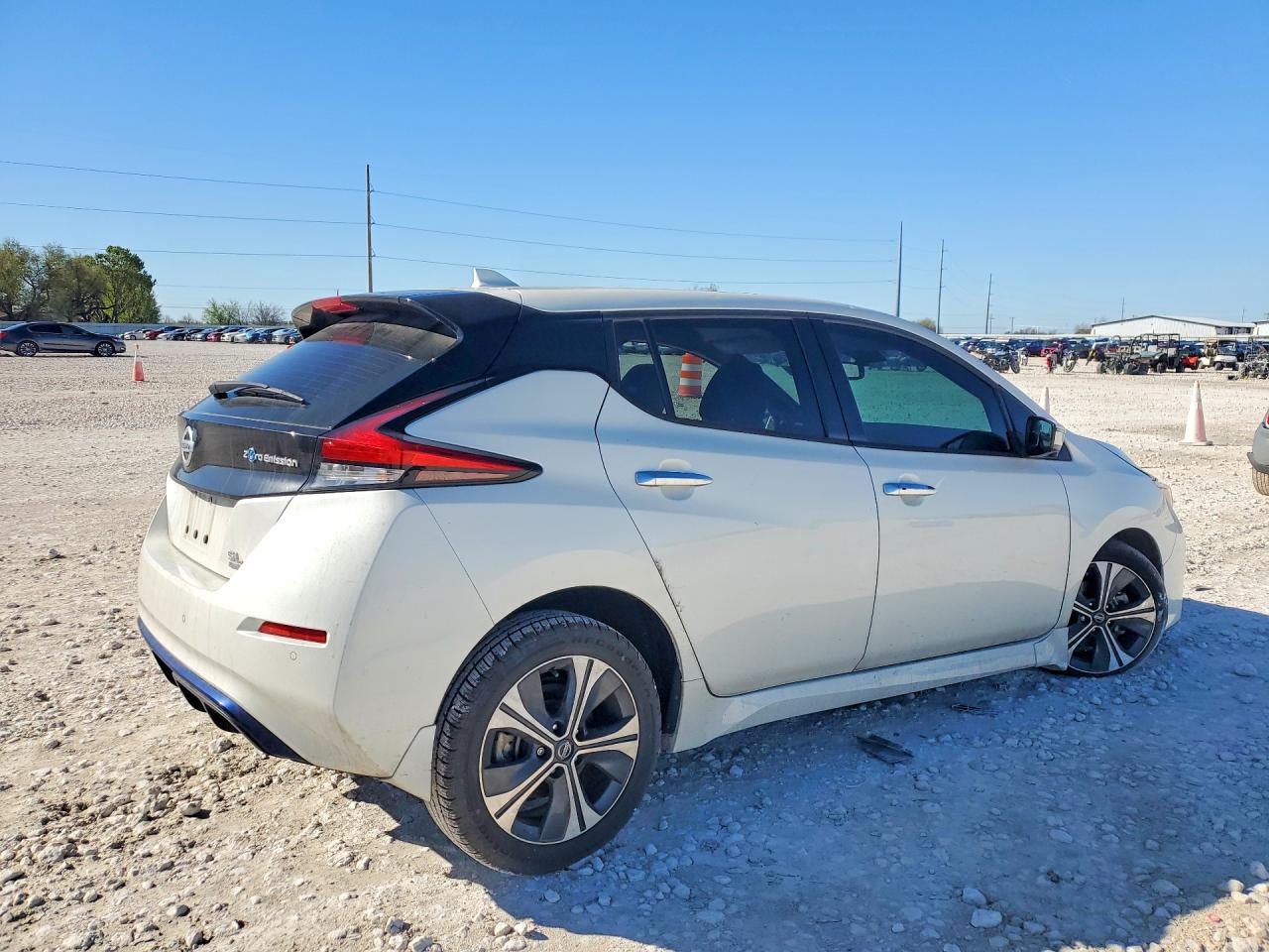 2020 NISSAN LEAF SL PLUS photo 5