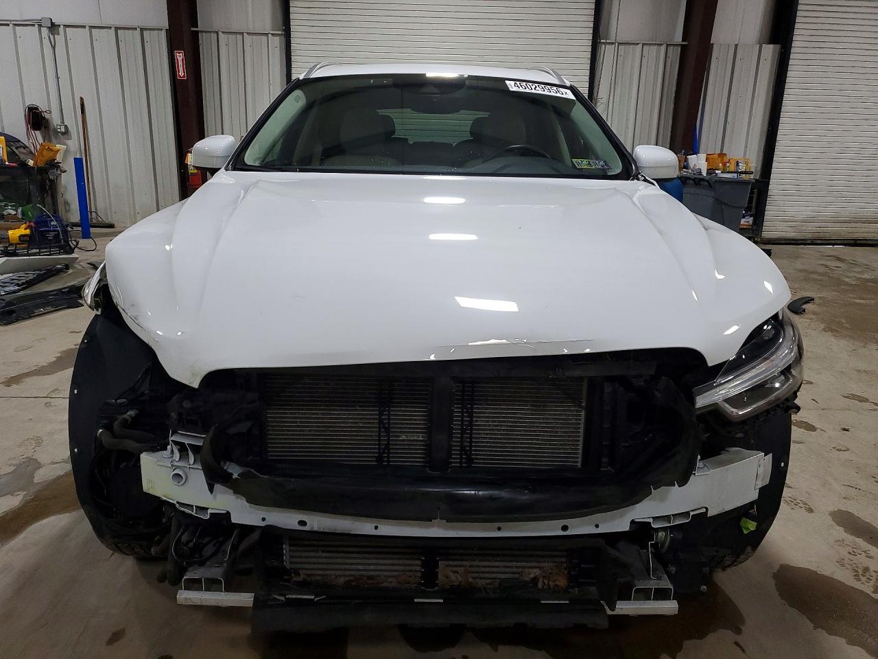 2020 VOLVO XC60 T8 MOMENTUM photo 9