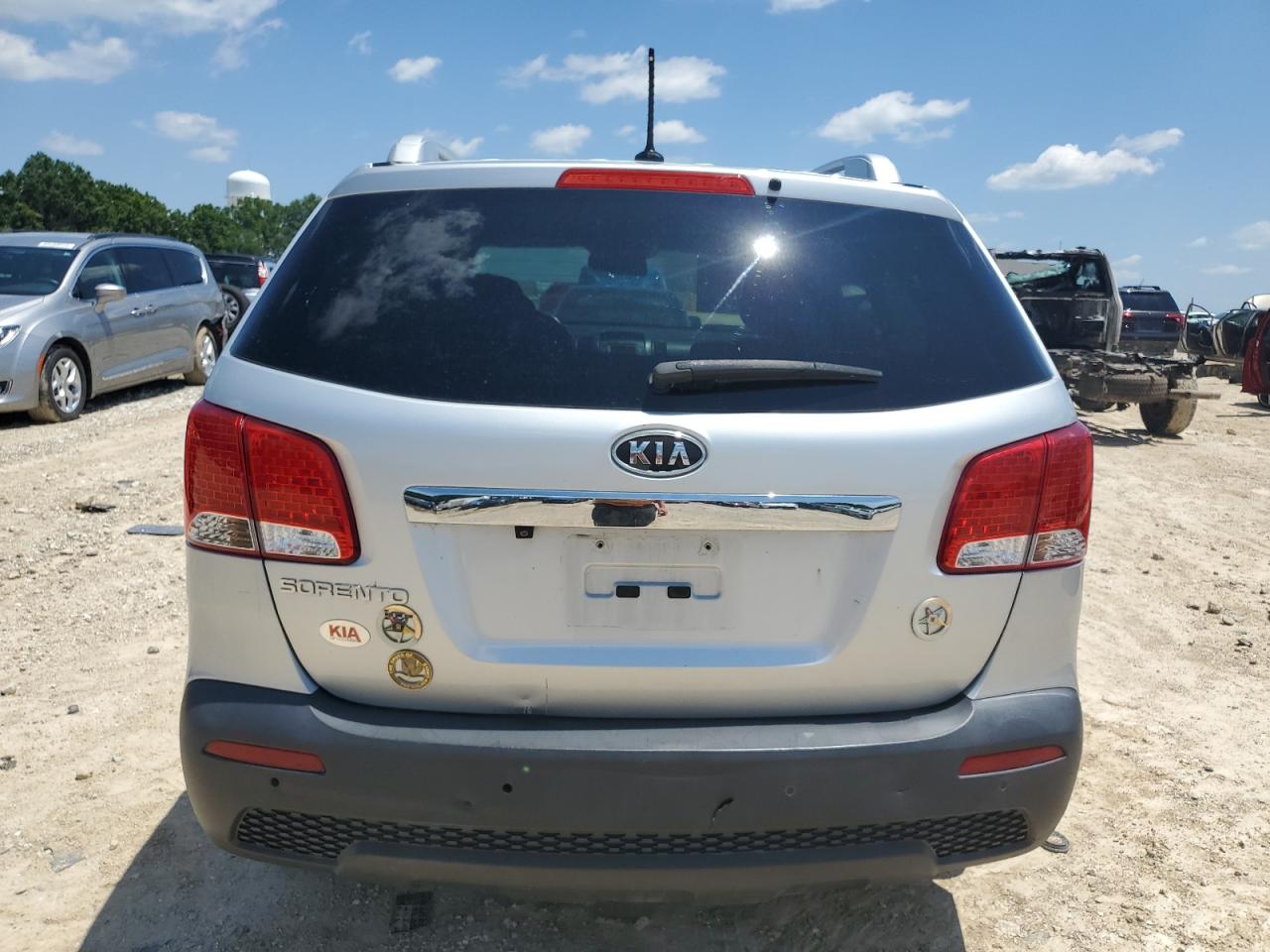 2013 KIA SORENTO LX photo 11