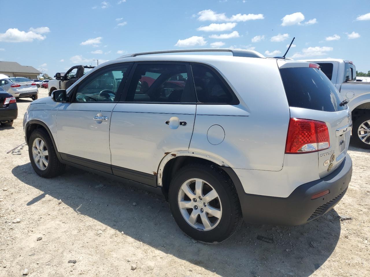 2013 KIA SORENTO LX photo 3