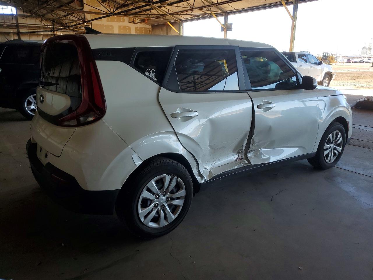 2021 KIA SOUL LX photo 3