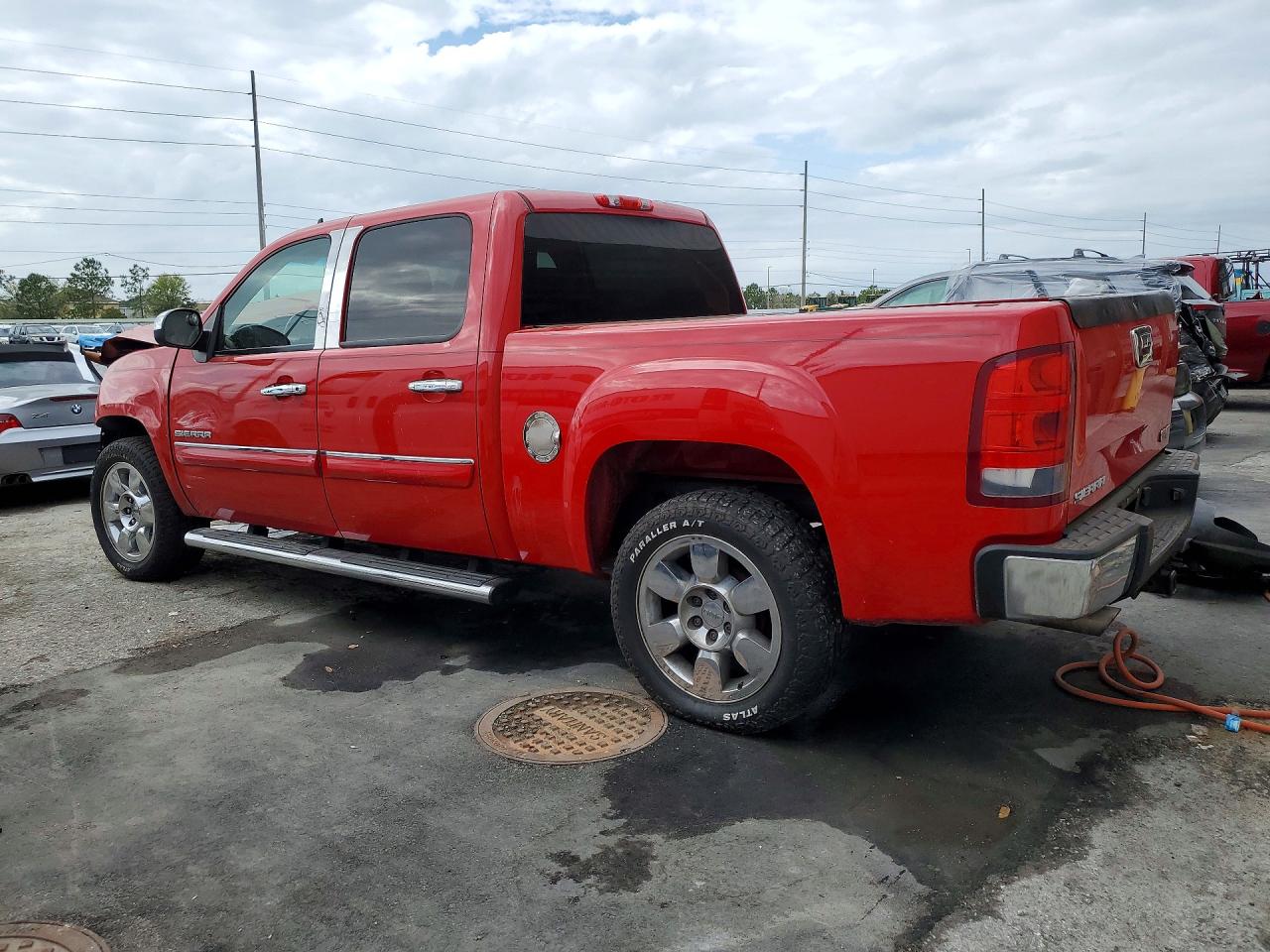 2011 GMC SIERRA C1500 SLE photo 2