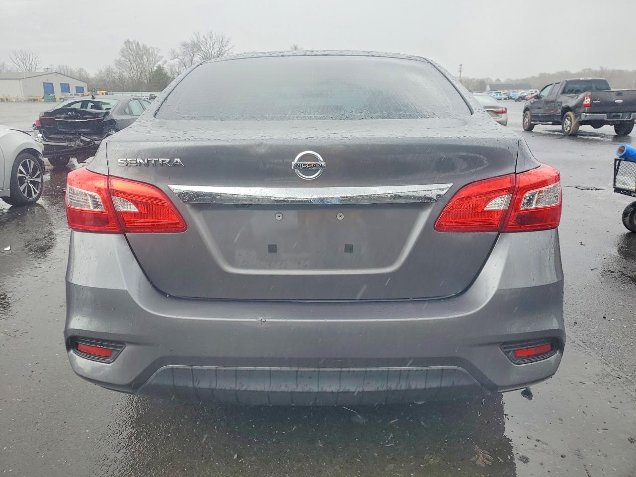 2019 NISSAN SENTRA S photo 11