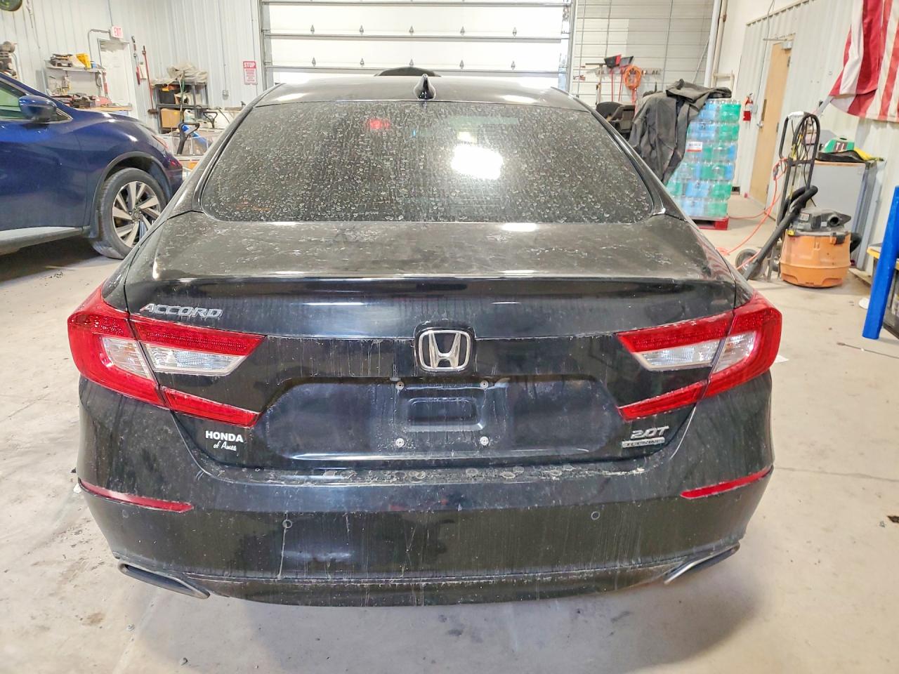 2018 HONDA ACCORD TOURING photo 6