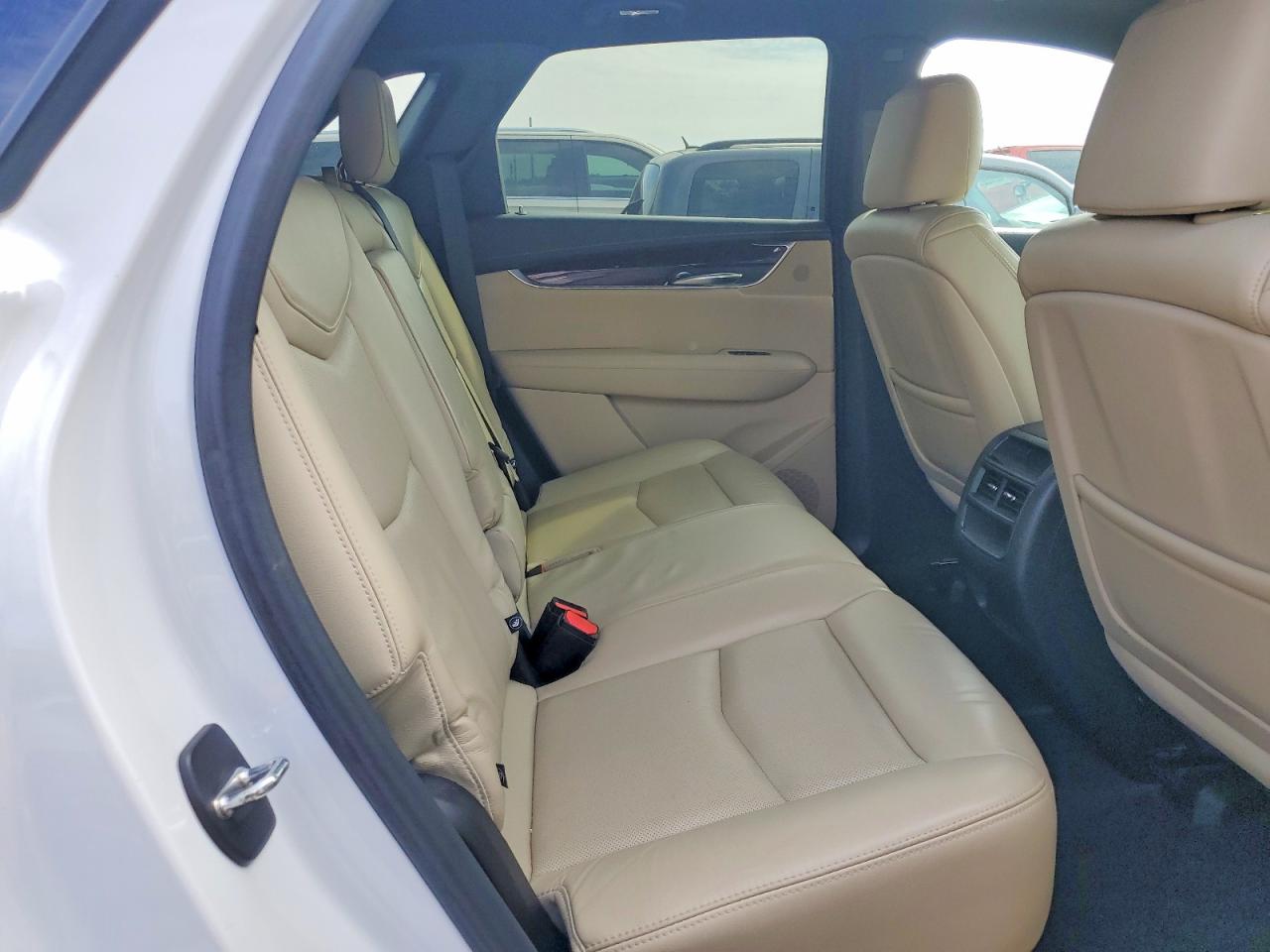 2018 CADILLAC XT5 LUXURY photo 28