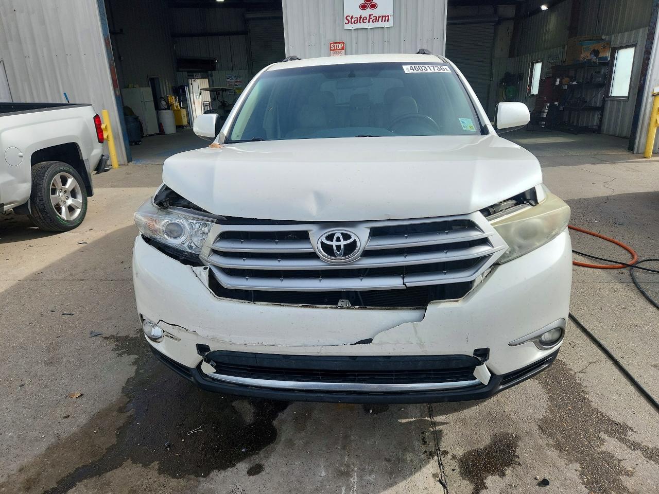 2012 TOYOTA HIGHLANDER BASE photo 9