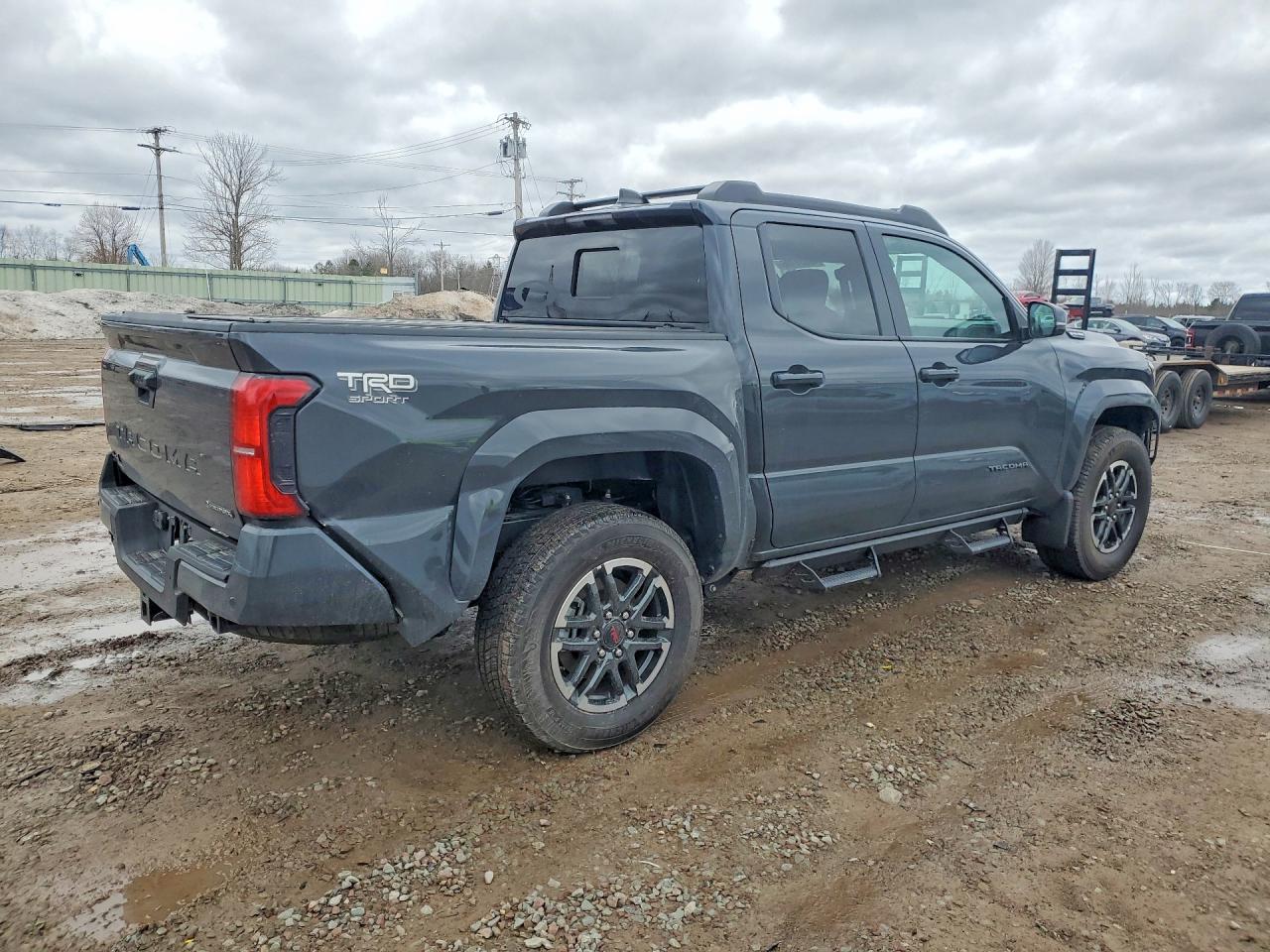 2025 TOYOTA TACOMA TRD SPORT HV photo 5