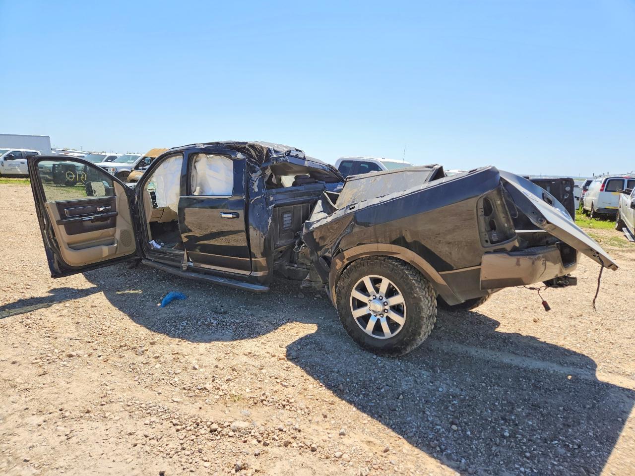 2018 RAM 3500 LONGHORN photo 2