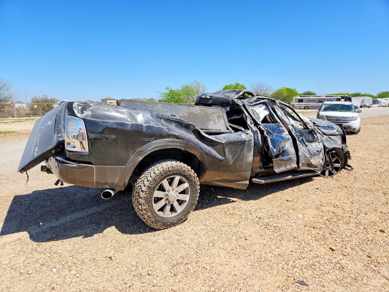 2018 RAM 3500 LONGHORN photo 3
