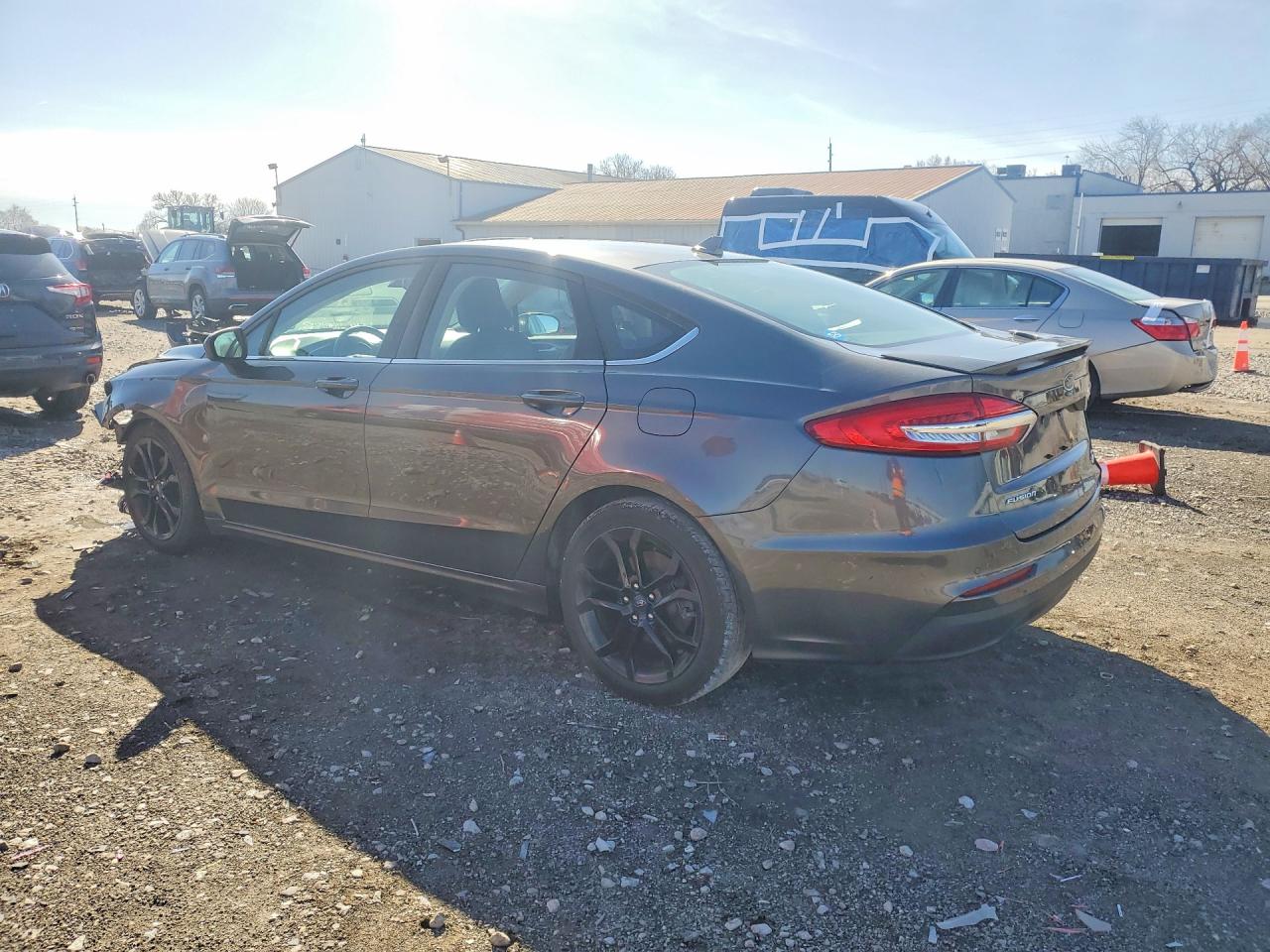 2019 FORD FUSION SE photo 3