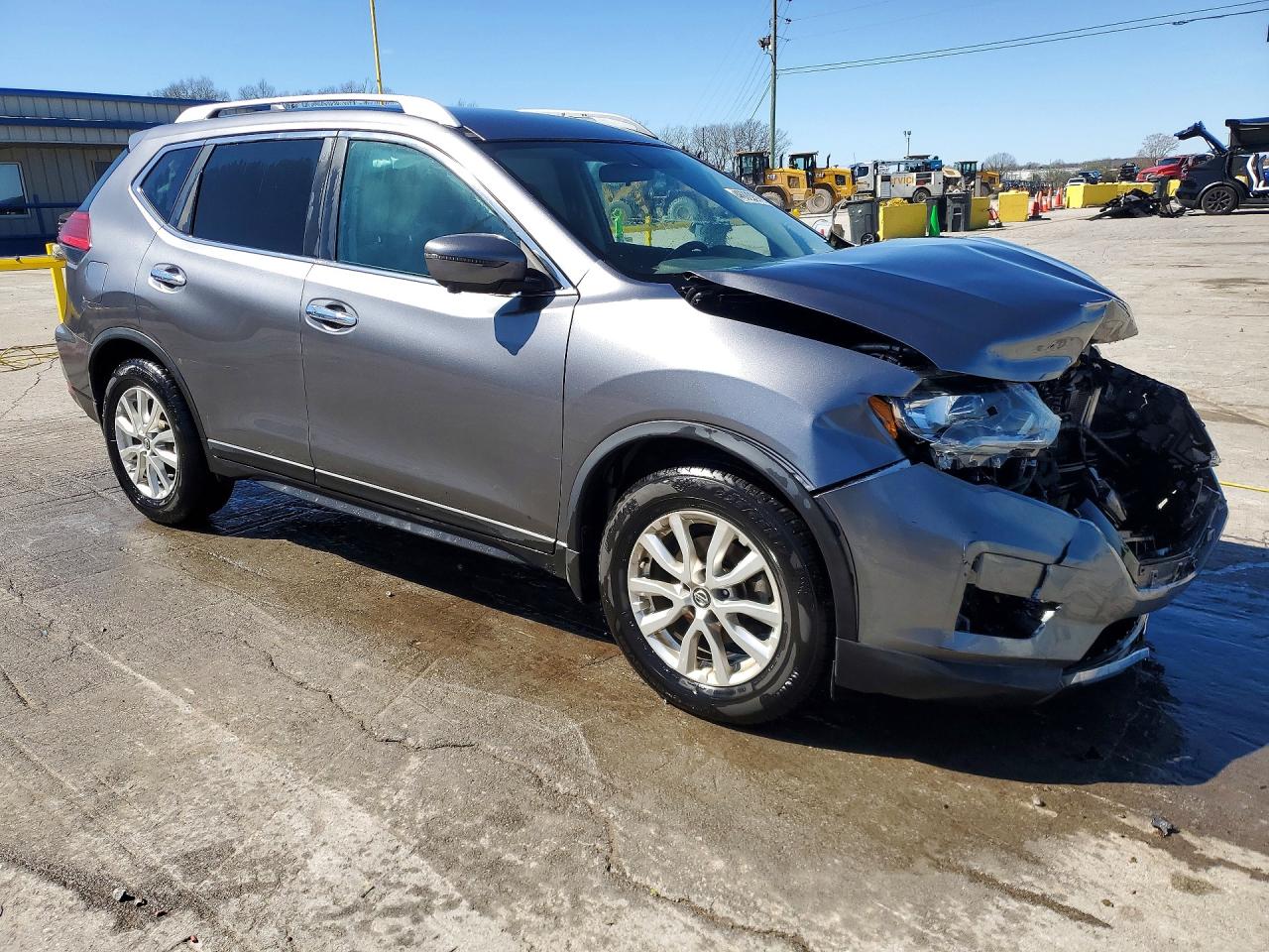 2017 NISSAN ROGUE SV photo 4