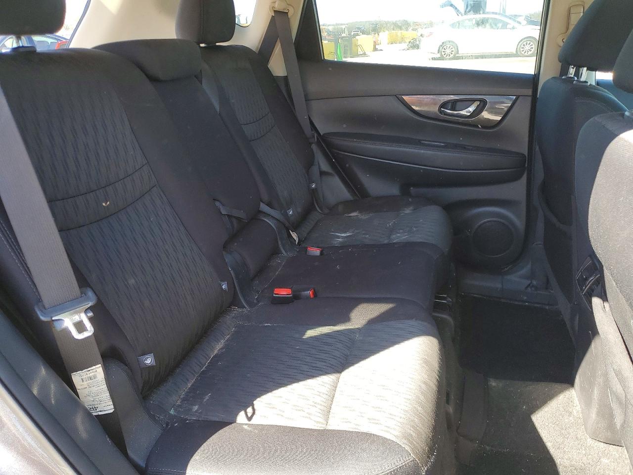 2017 NISSAN ROGUE SV photo 11
