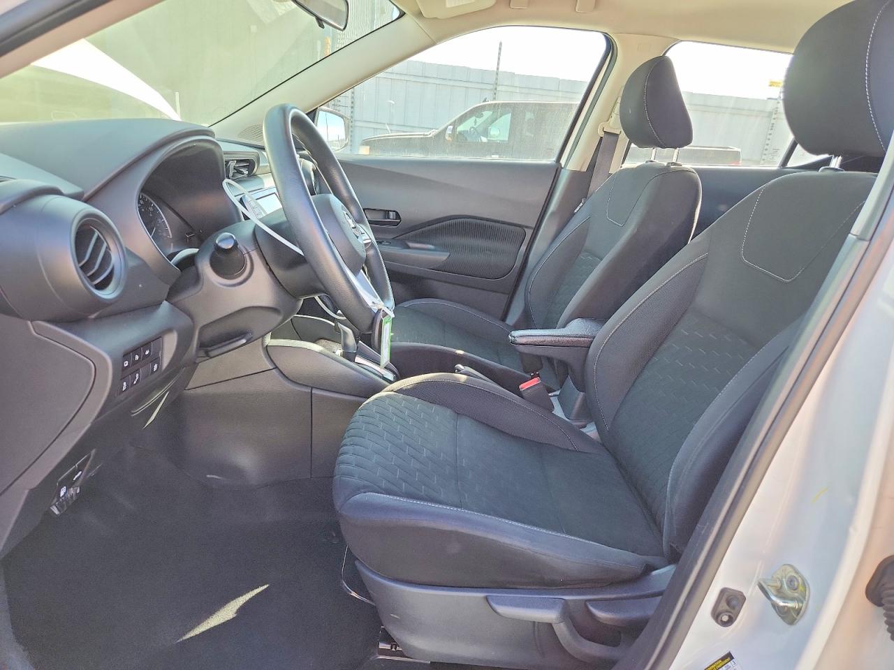 2021 NISSAN KICKS S photo 7