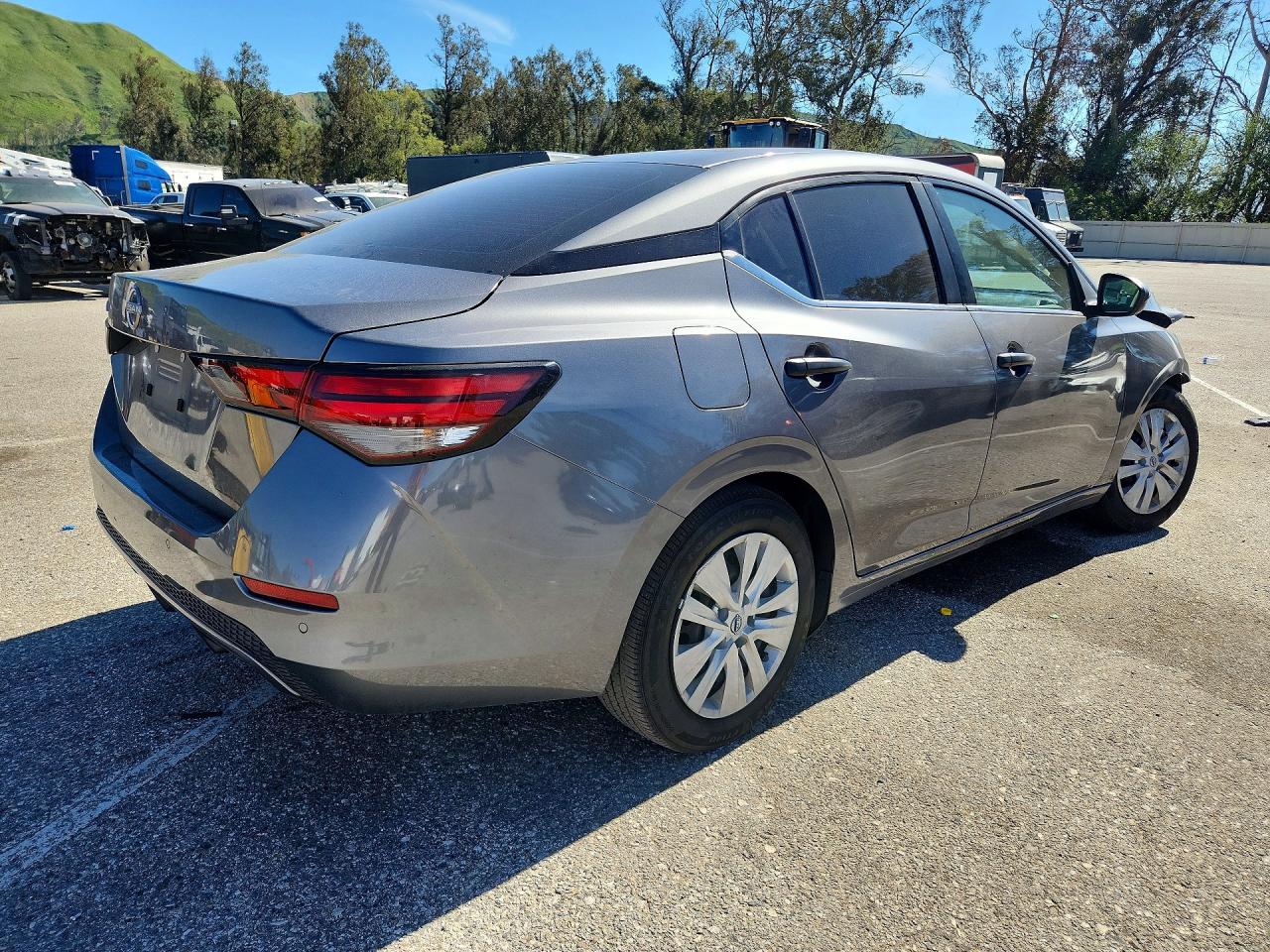 2024 NISSAN SENTRA S photo 3