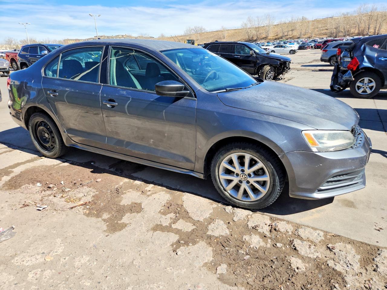 2015 VOLKSWAGEN JETTA SE photo 4