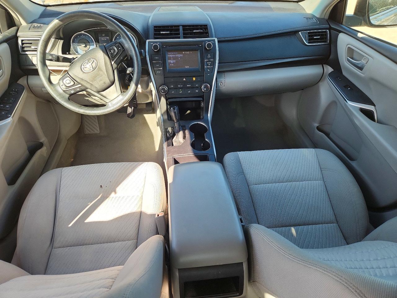2017 TOYOTA CAMRY LE photo 15