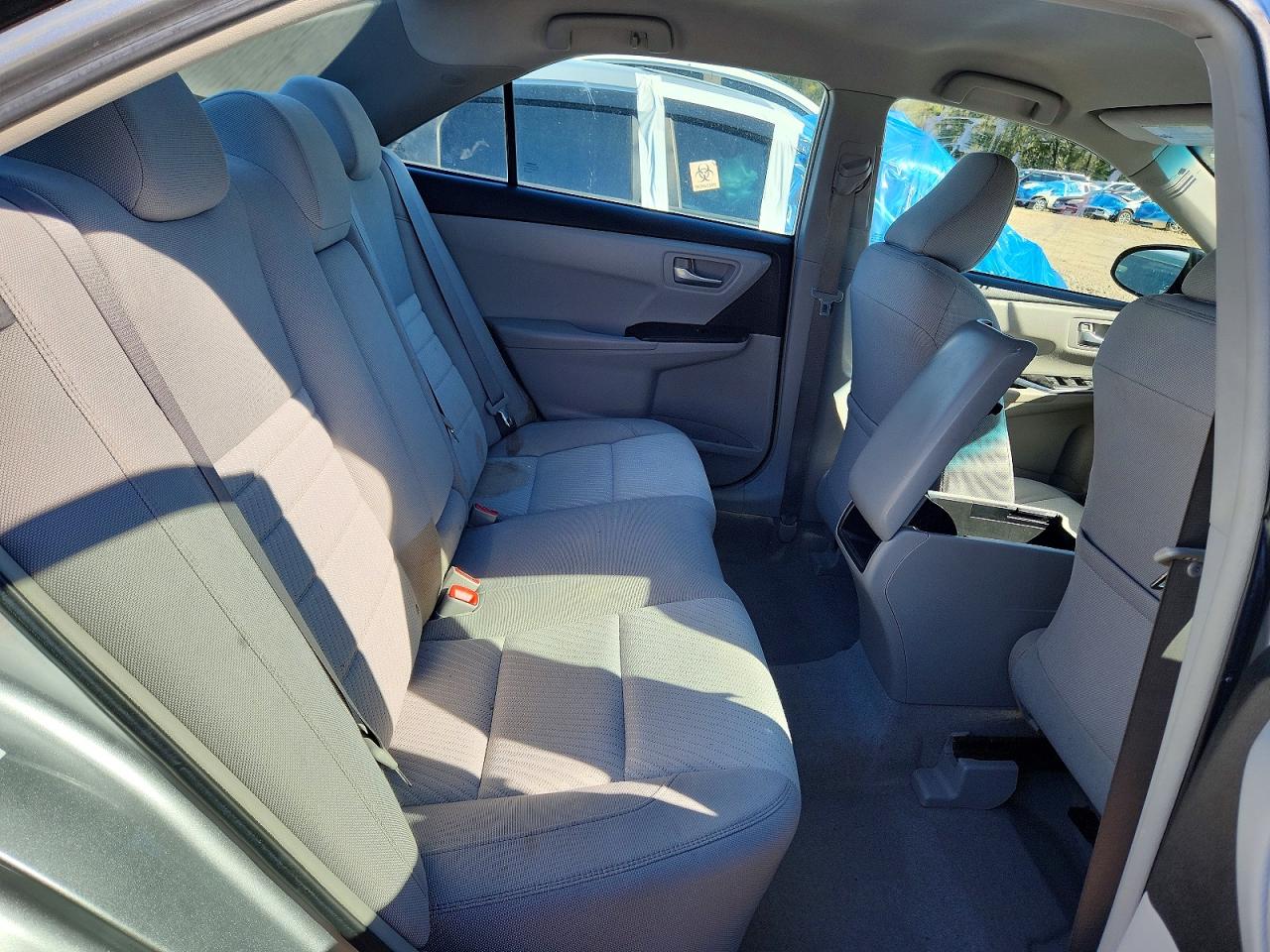 2017 TOYOTA CAMRY LE photo 19