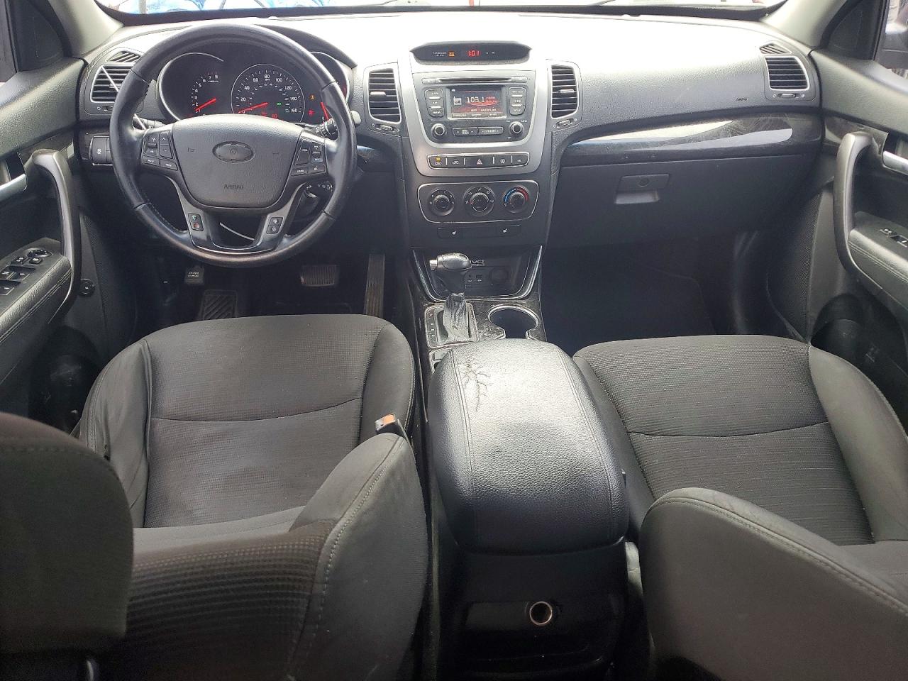 2015 KIA SORENTO LX photo 15