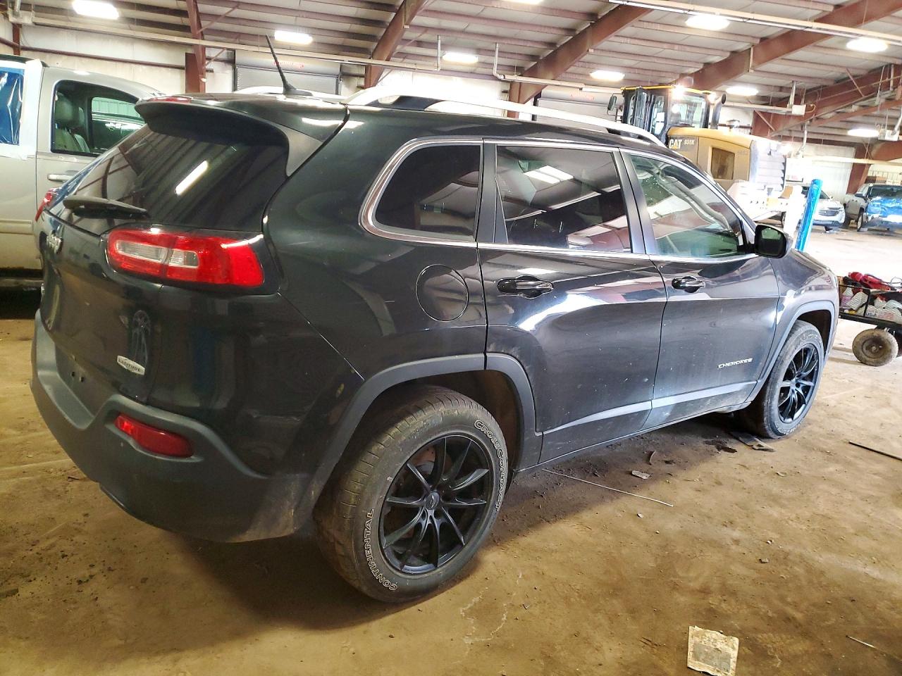 2015 JEEP CHEROKEE LATITUDE photo 3