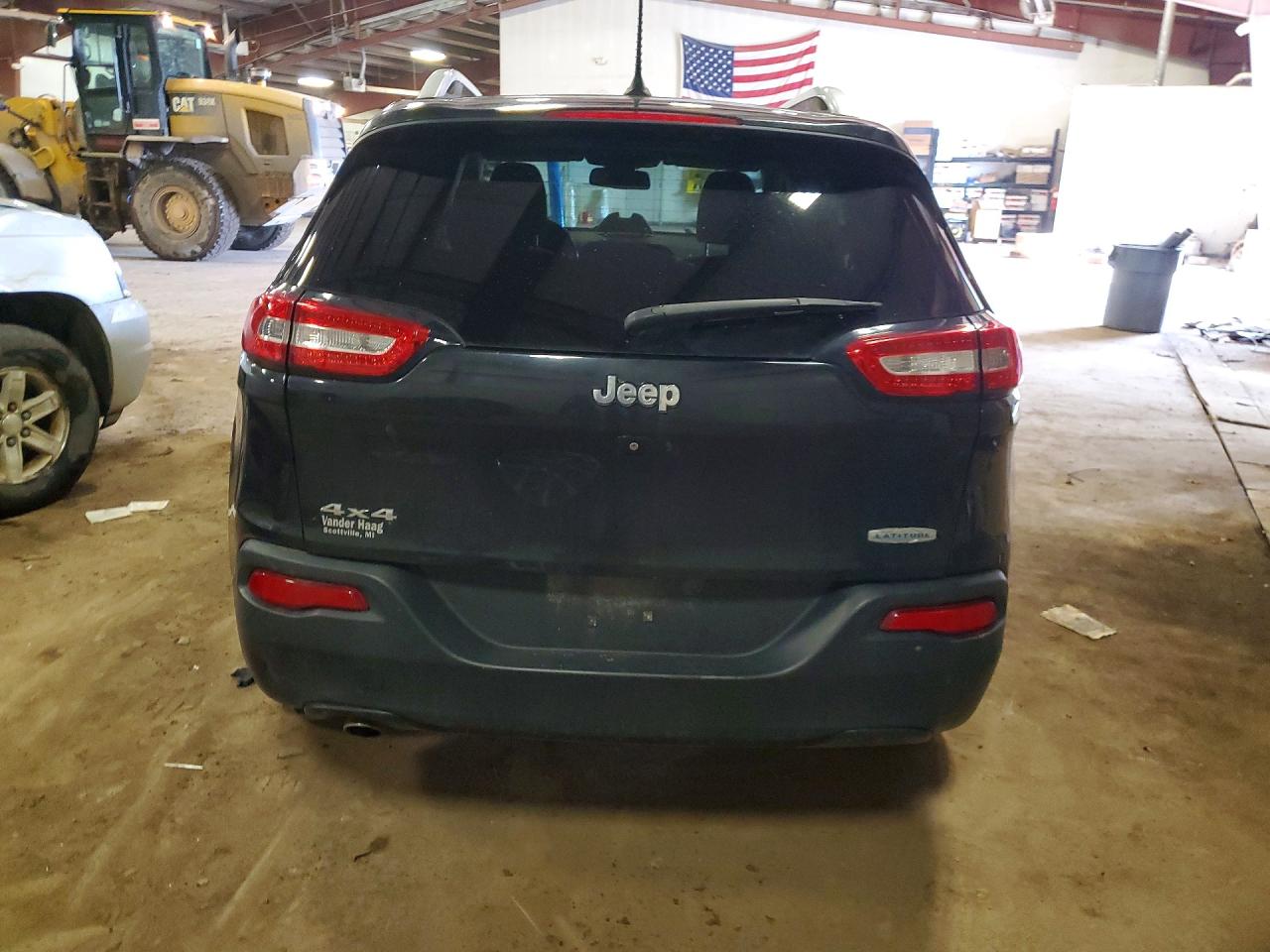 2015 JEEP CHEROKEE LATITUDE photo 6