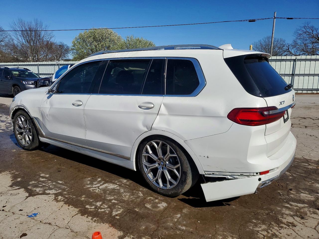 2020 BMW X7 XDRIVE40I photo 3