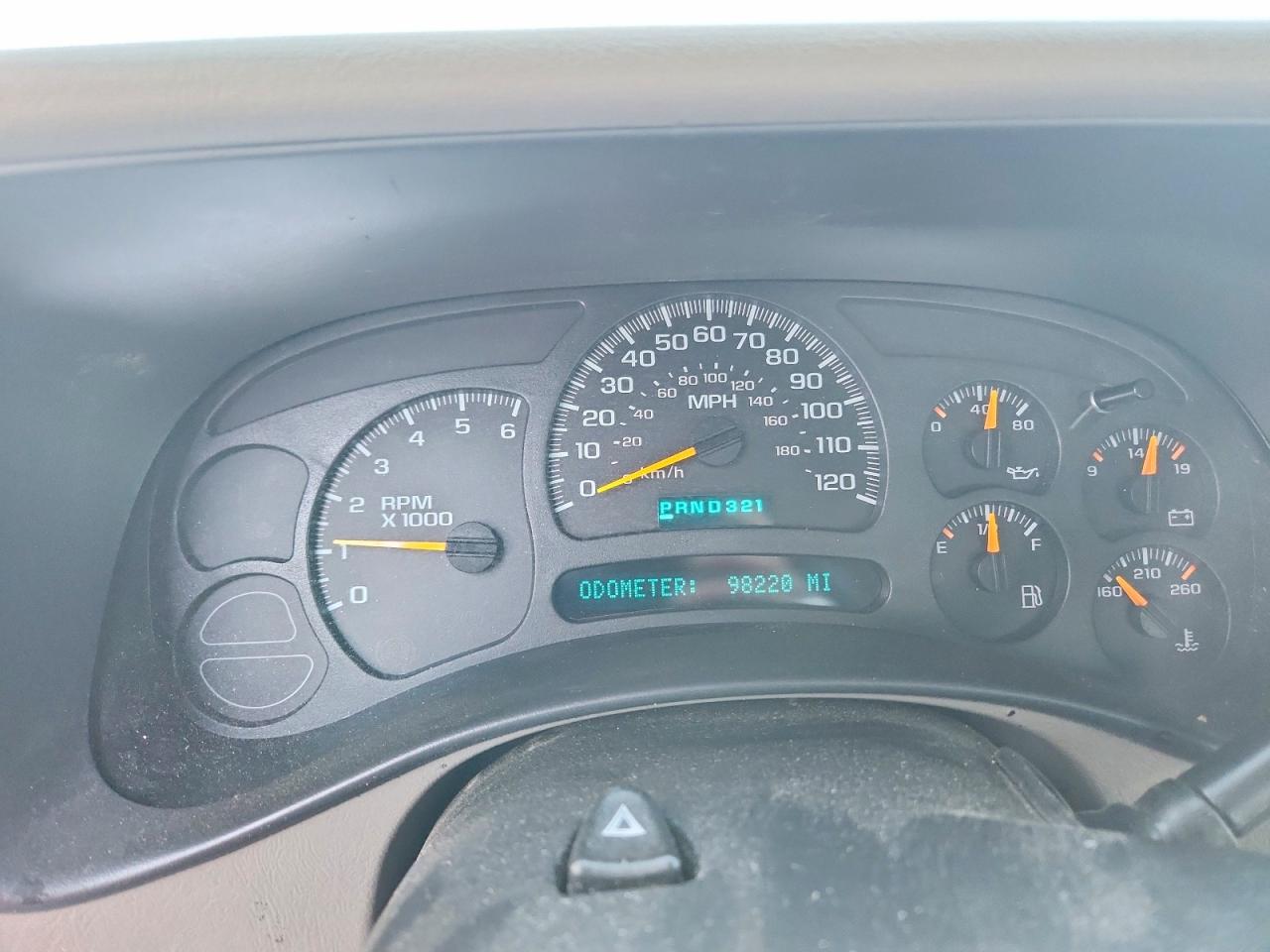 2004 CHEVROLET SILVERADO K1500 photo 9