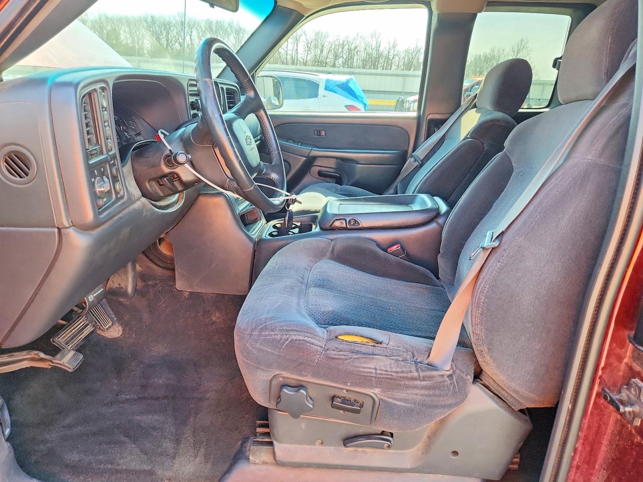 2002 CHEVROLET SILVERADO K1500 photo 7