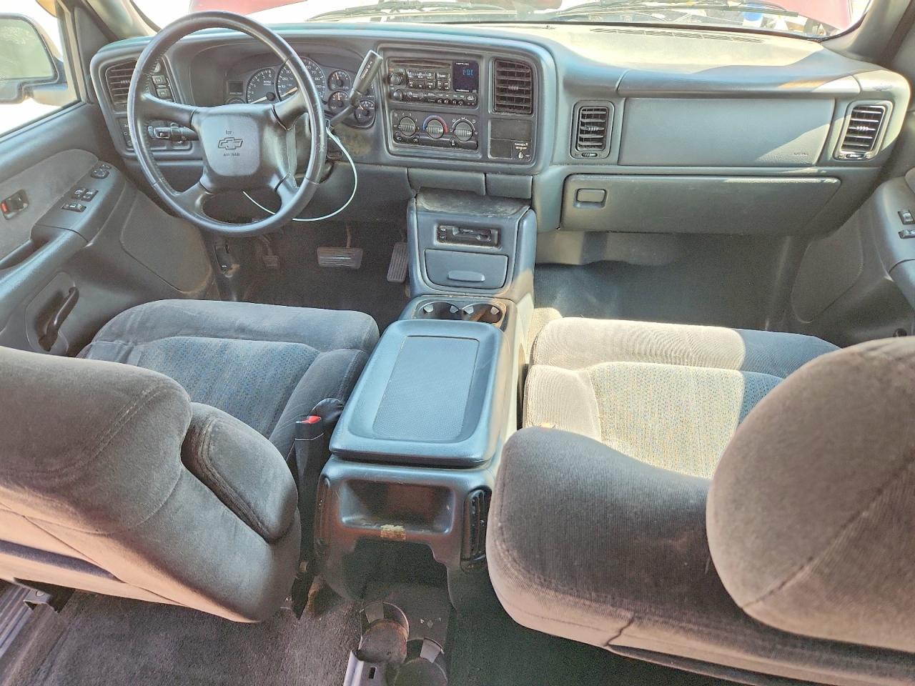 2002 CHEVROLET SILVERADO K1500 photo 8