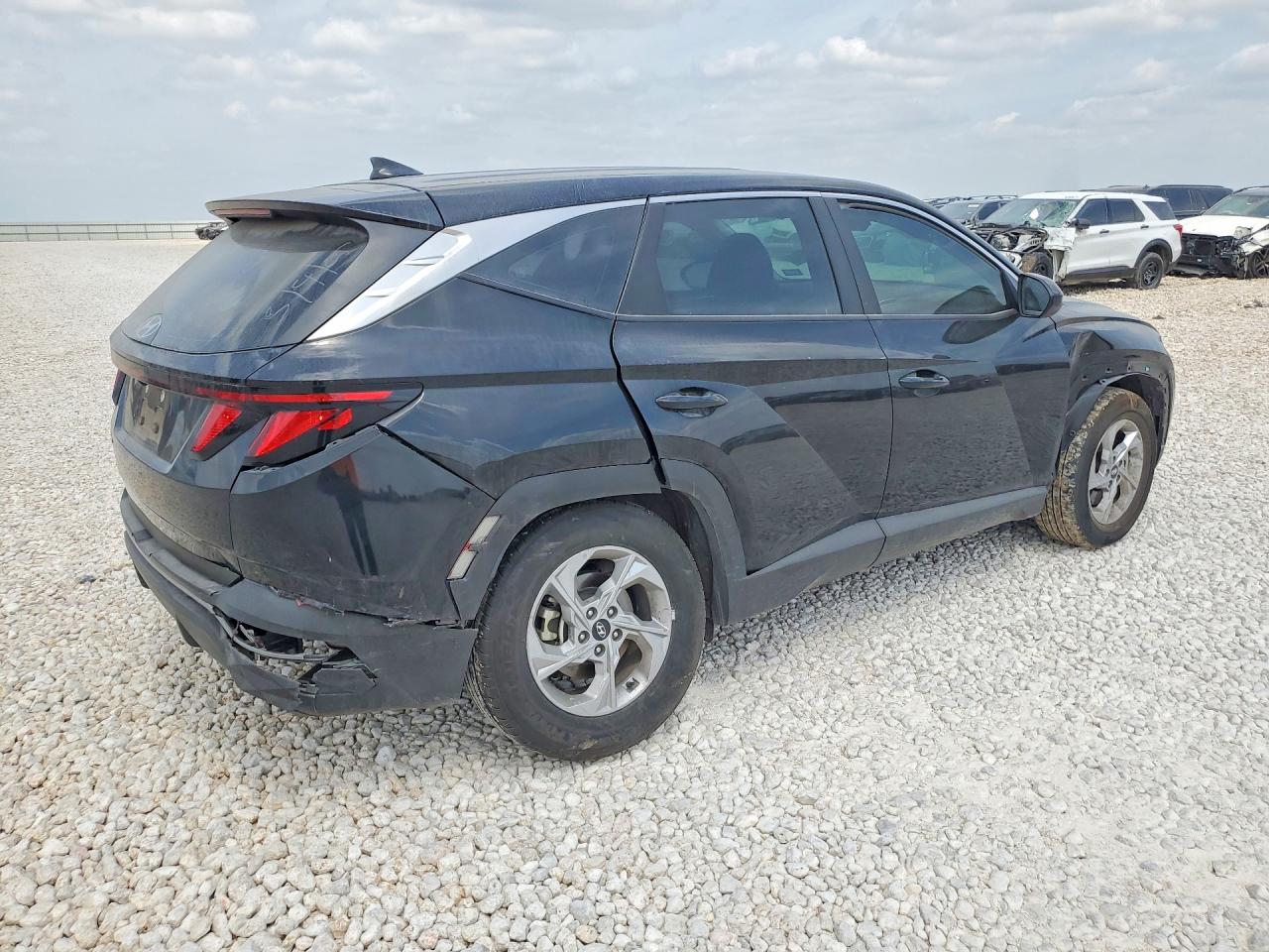 2024 HYUNDAI TUCSON SE photo 5