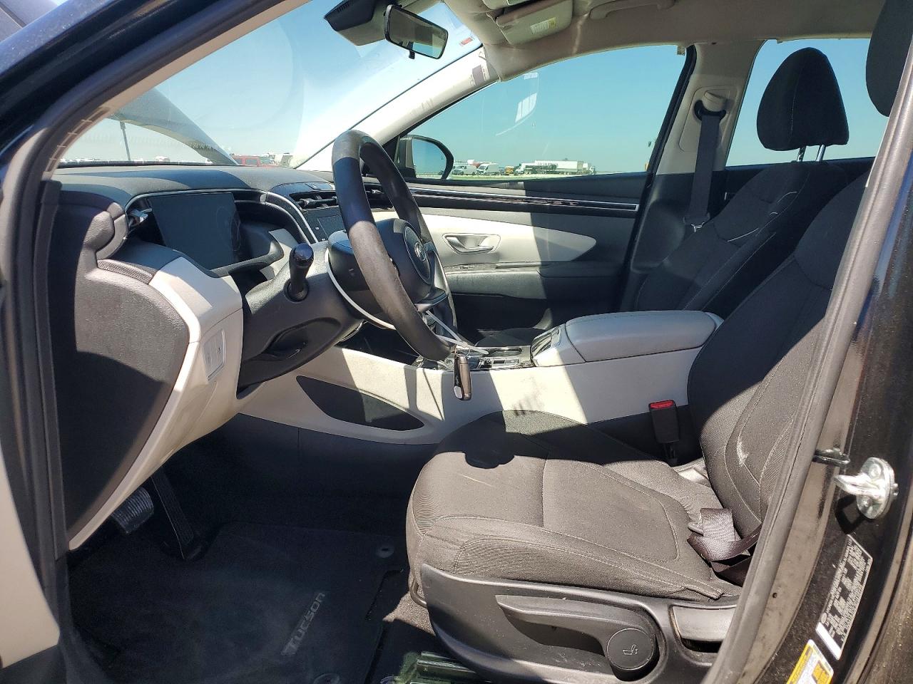 2024 HYUNDAI TUCSON SE photo 13