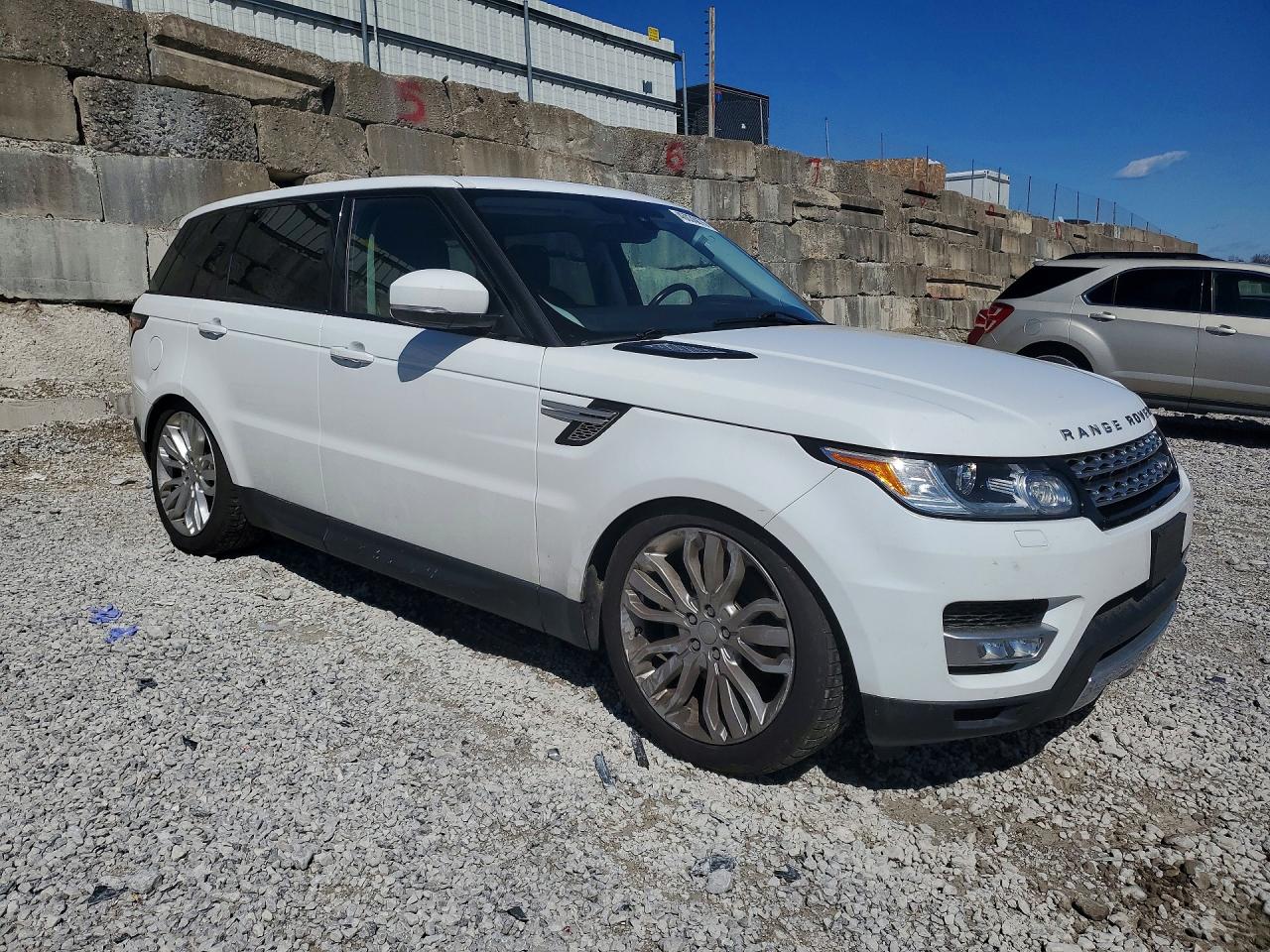 2016 LAND ROVER RANGE ROVER SPORT HSE photo 4