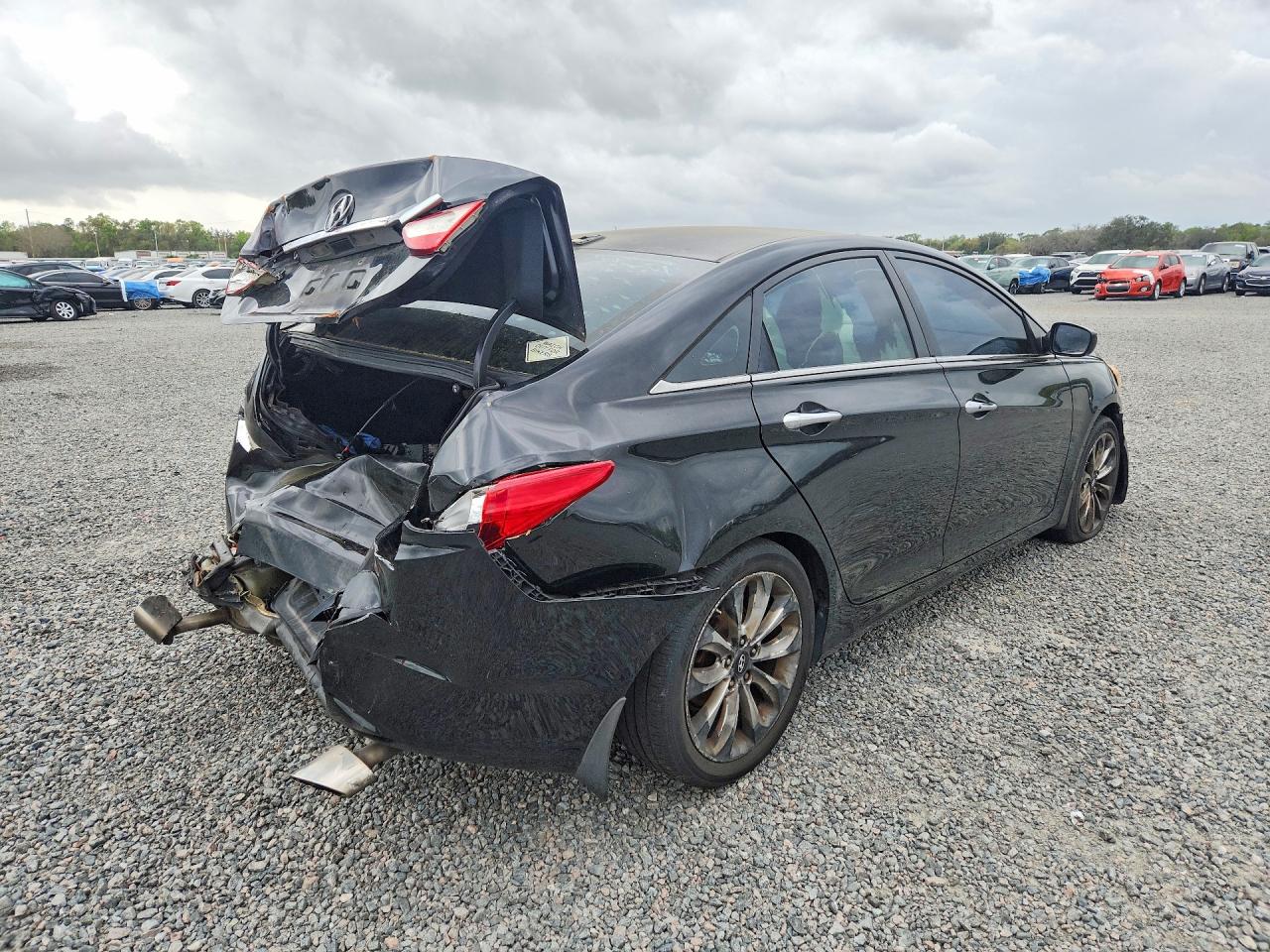 2011 HYUNDAI SONATA SE photo 5